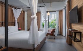 Cest La Vie Boutique Hotel