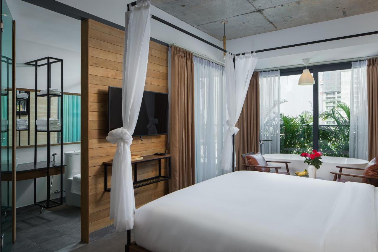 Cest La Vie Boutique Hotel Phnom Penh Exterior photo