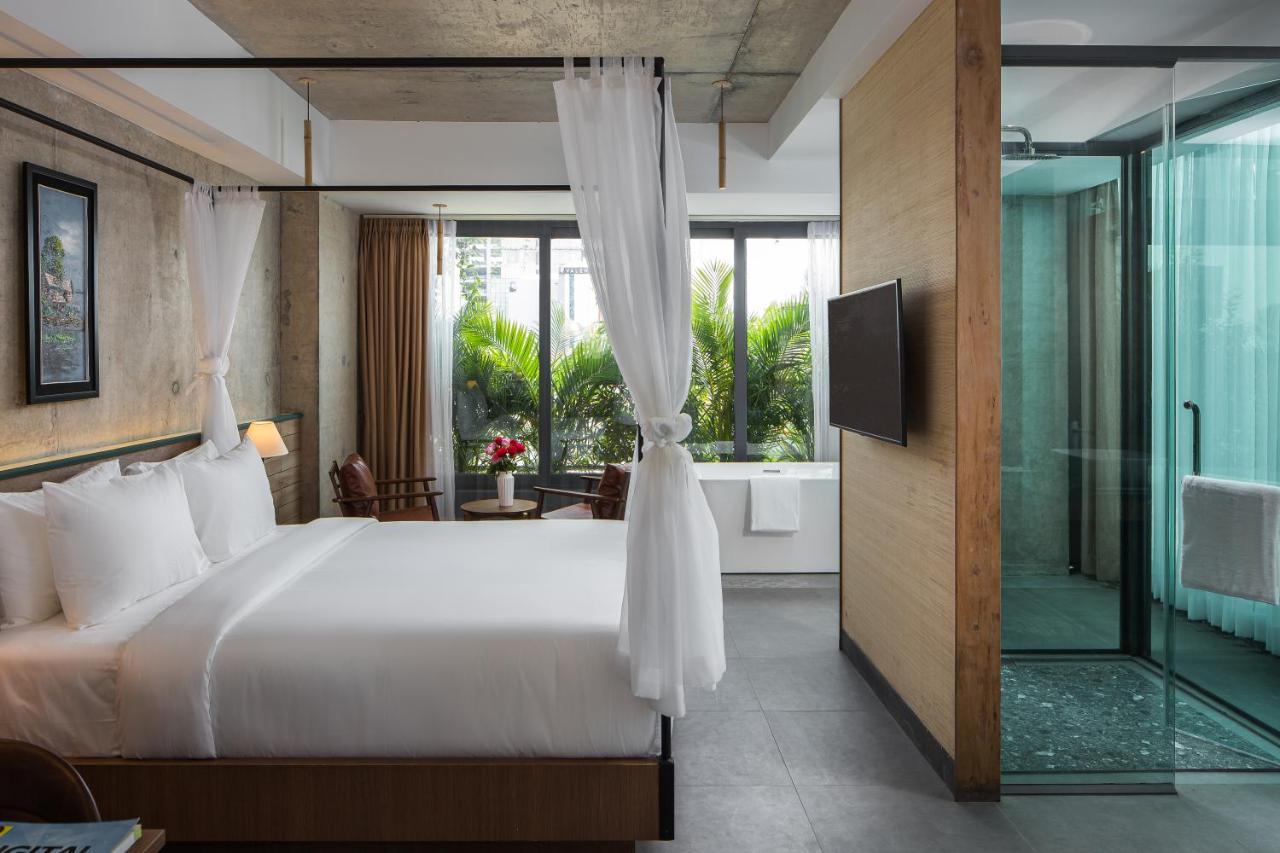 Cest La Vie Boutique Hotel Phnom Penh Exterior photo